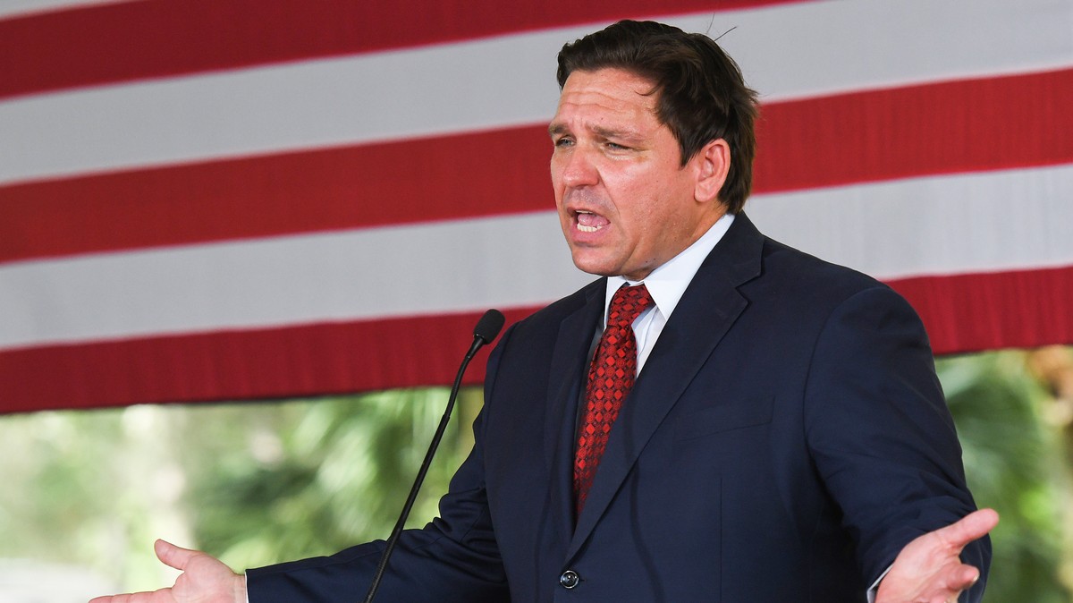 Ron DeSantis Sent Planes Full of Confused Migrant Families to Martha’s Vineyard