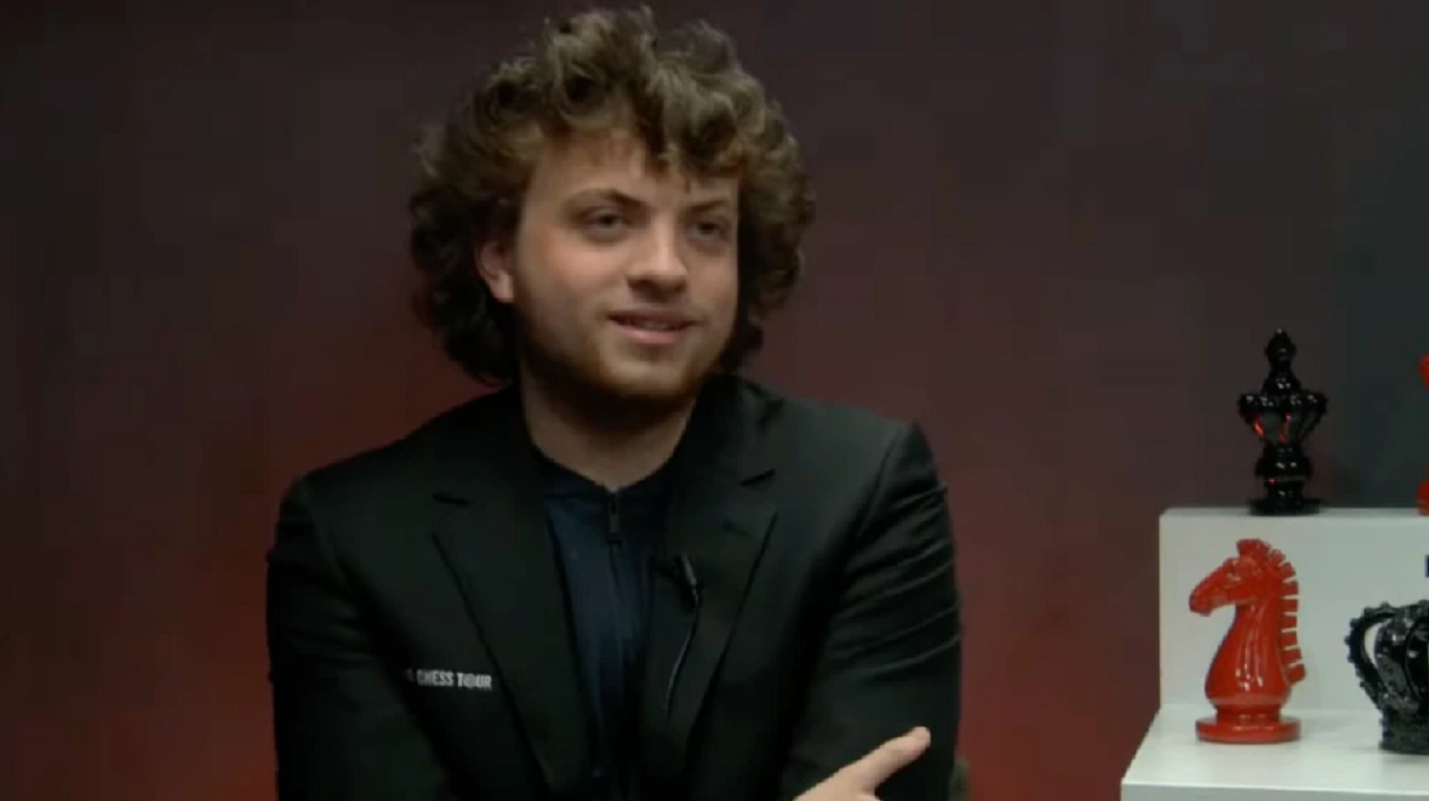 Chess Prodigy Hans Niemann Denies Claim He Used Vibrating Sex Toy To Beat Magnus Carlsen Last Year - WATCH