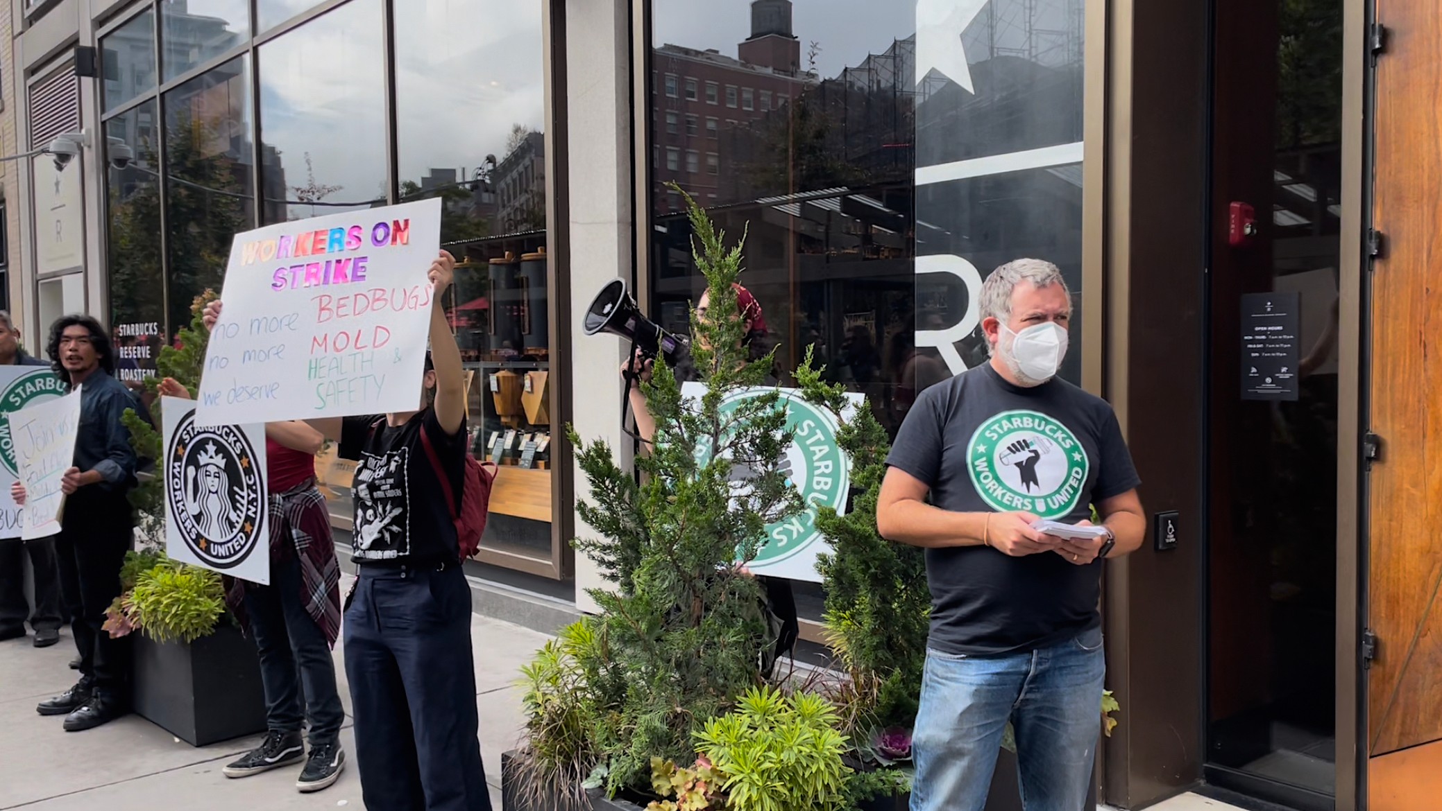 Starbucks Denied There's Mold in the Ice Machine at Posh Manhattan Reserve  Roastery. Food Safety Inspectors Found It.