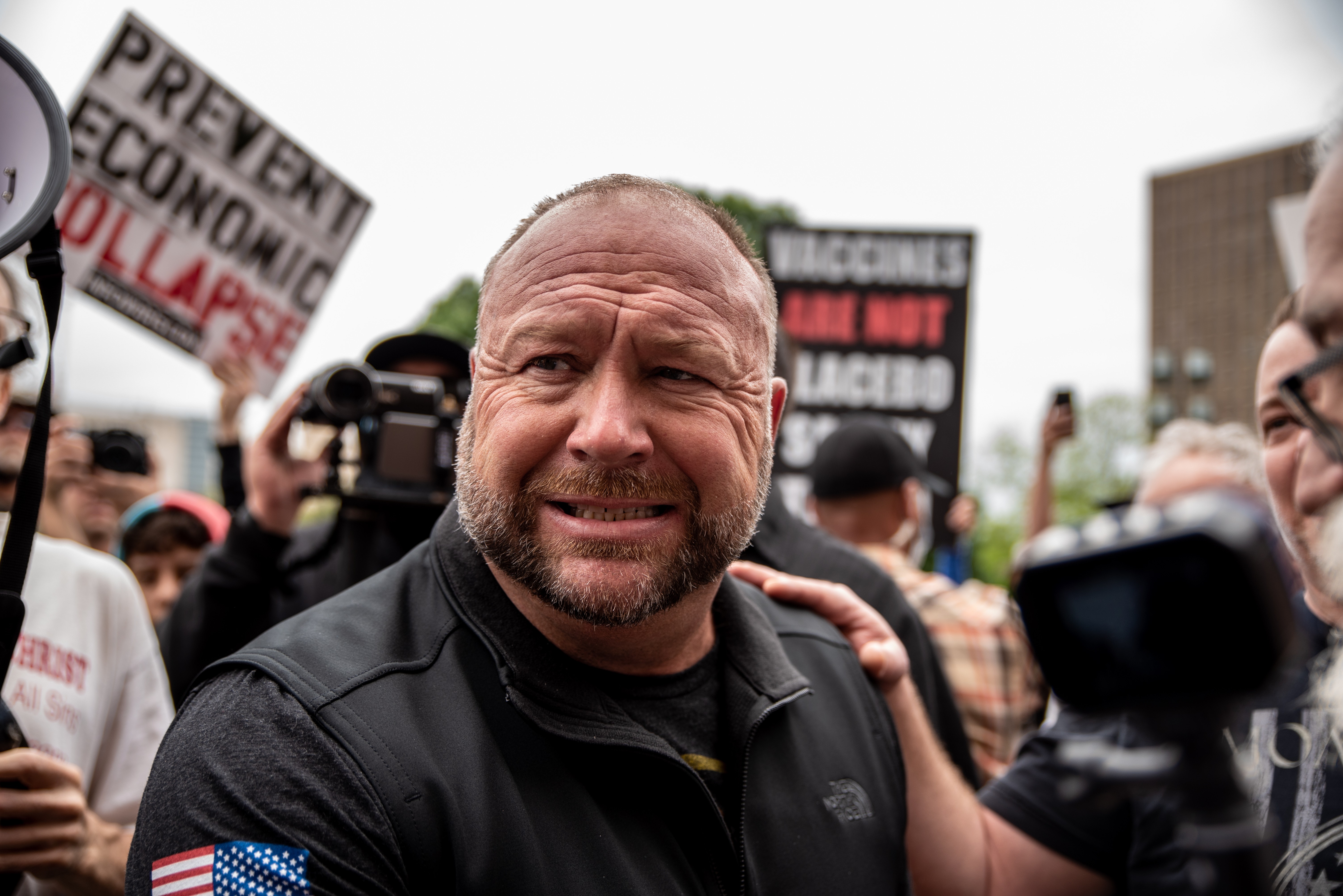 Alex Jones apologises after making a blunder over pronunciation of guest's  name - Mirror Online