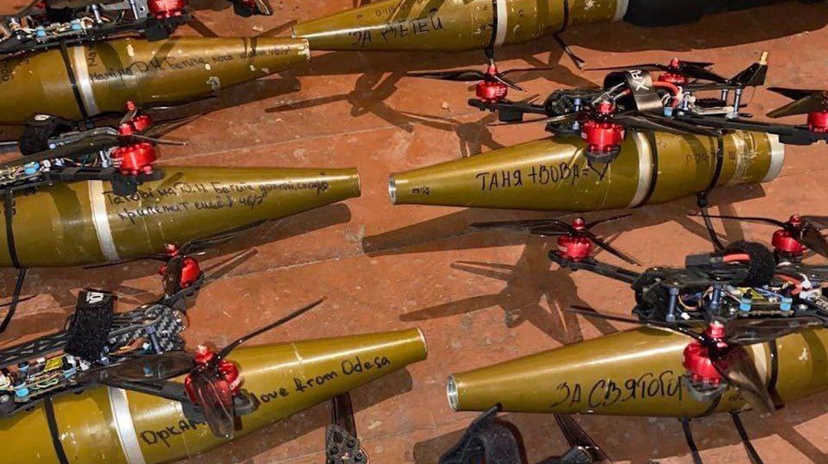 L’Ukraine attache maintenant des RPG à des drones de course pour bombarder les envahisseurs russes