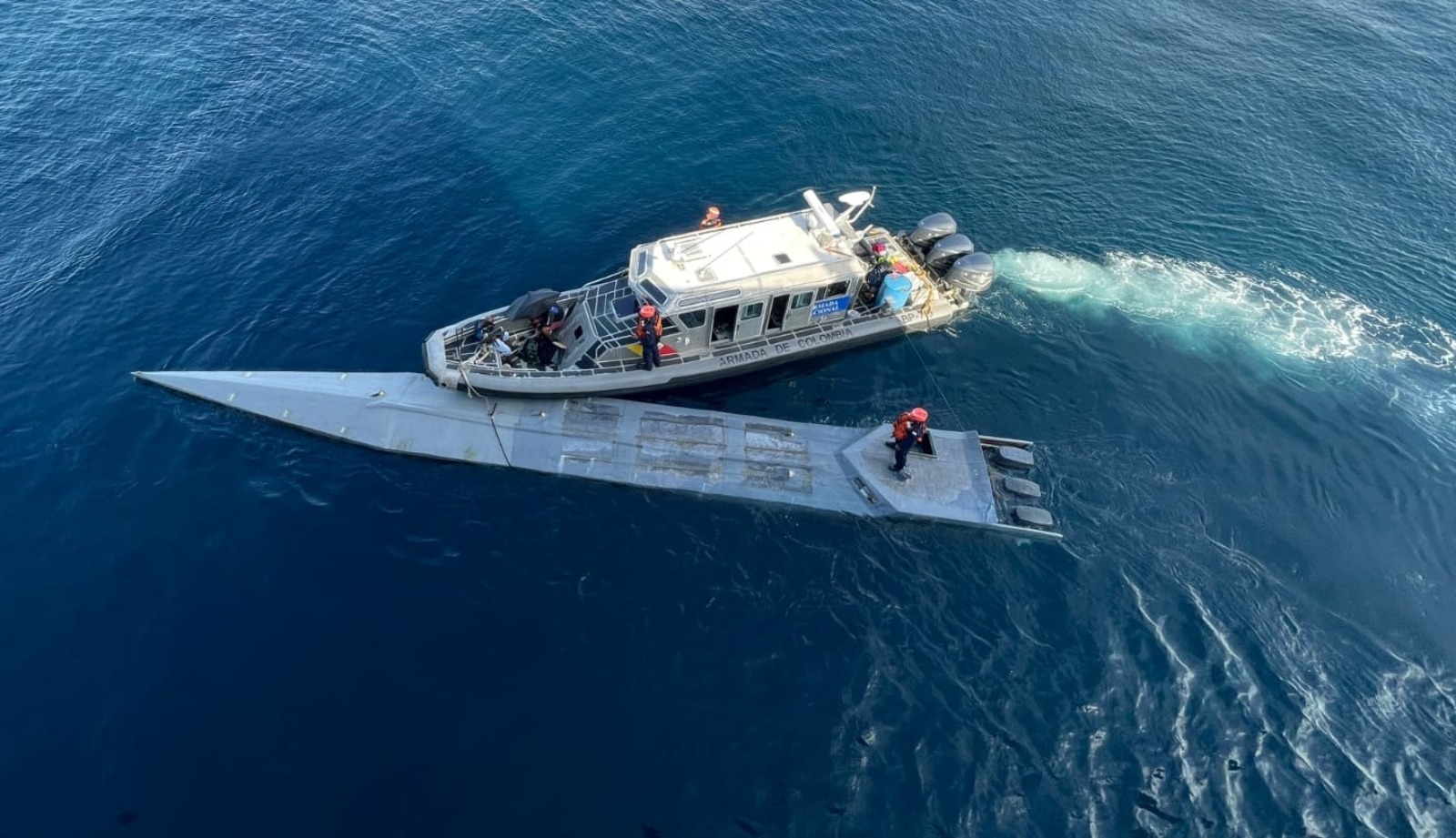 A Homemade Submarine Was Found Carrying 2 Tons of Cocaine and 2 Dead Bodies