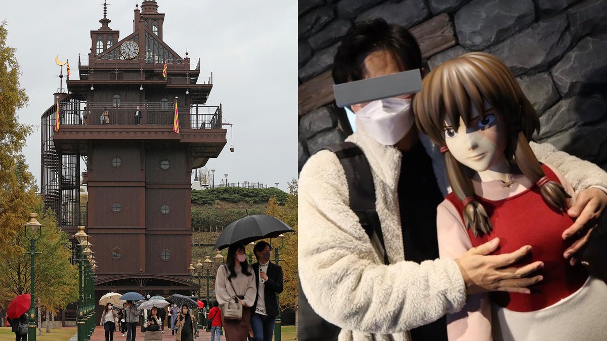 Japanese Men ‘regret Groping Girl Statues In Anime Theme Park 8285
