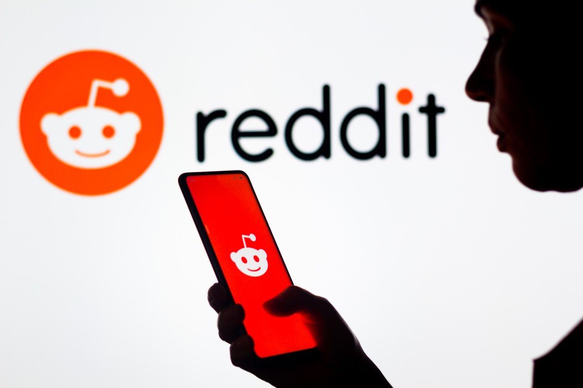 Anti-Porn Lobbyists Pressure Reddit to Shut Down Its NSFW Communities