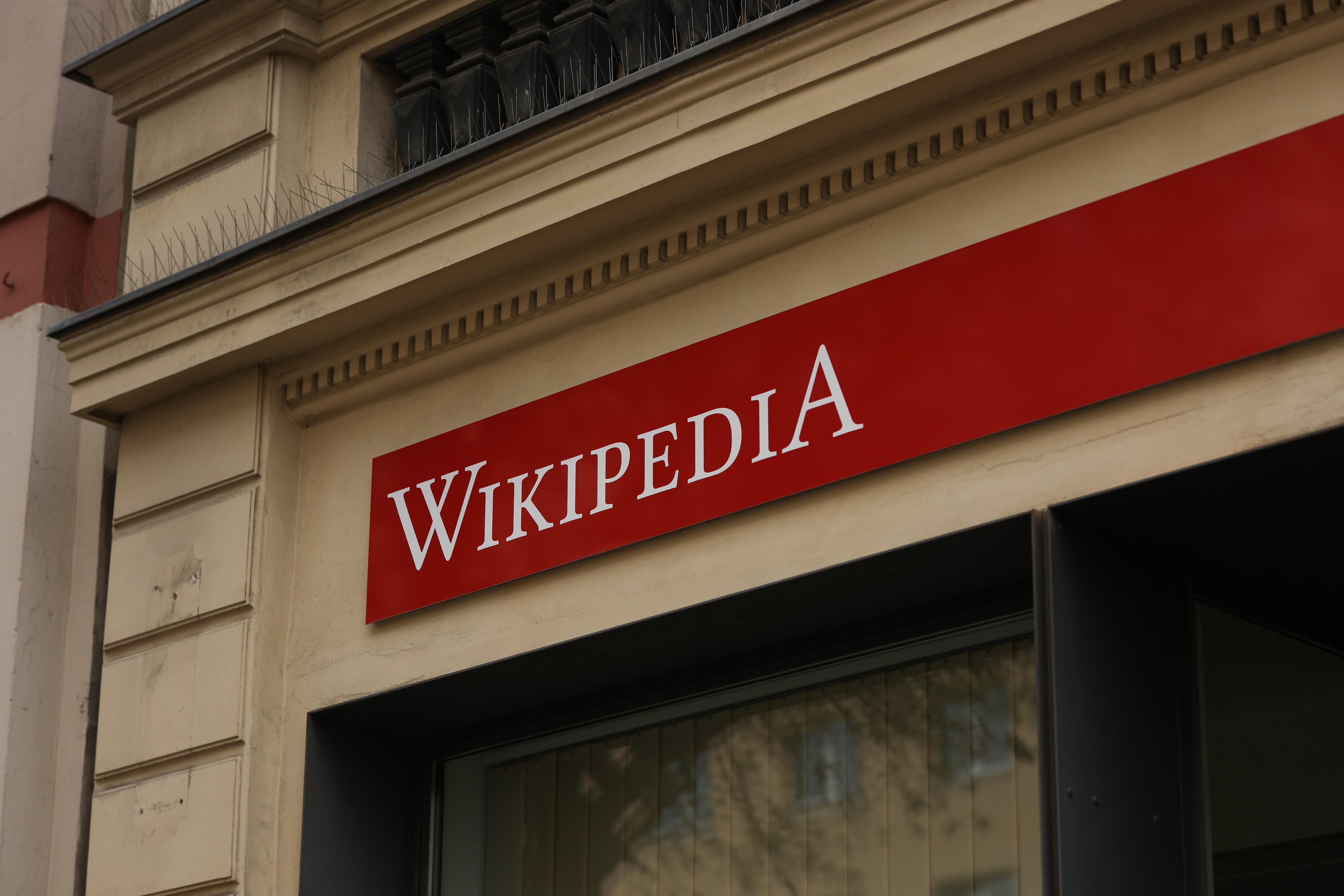 AI Is Tearing Wikipedia Apart