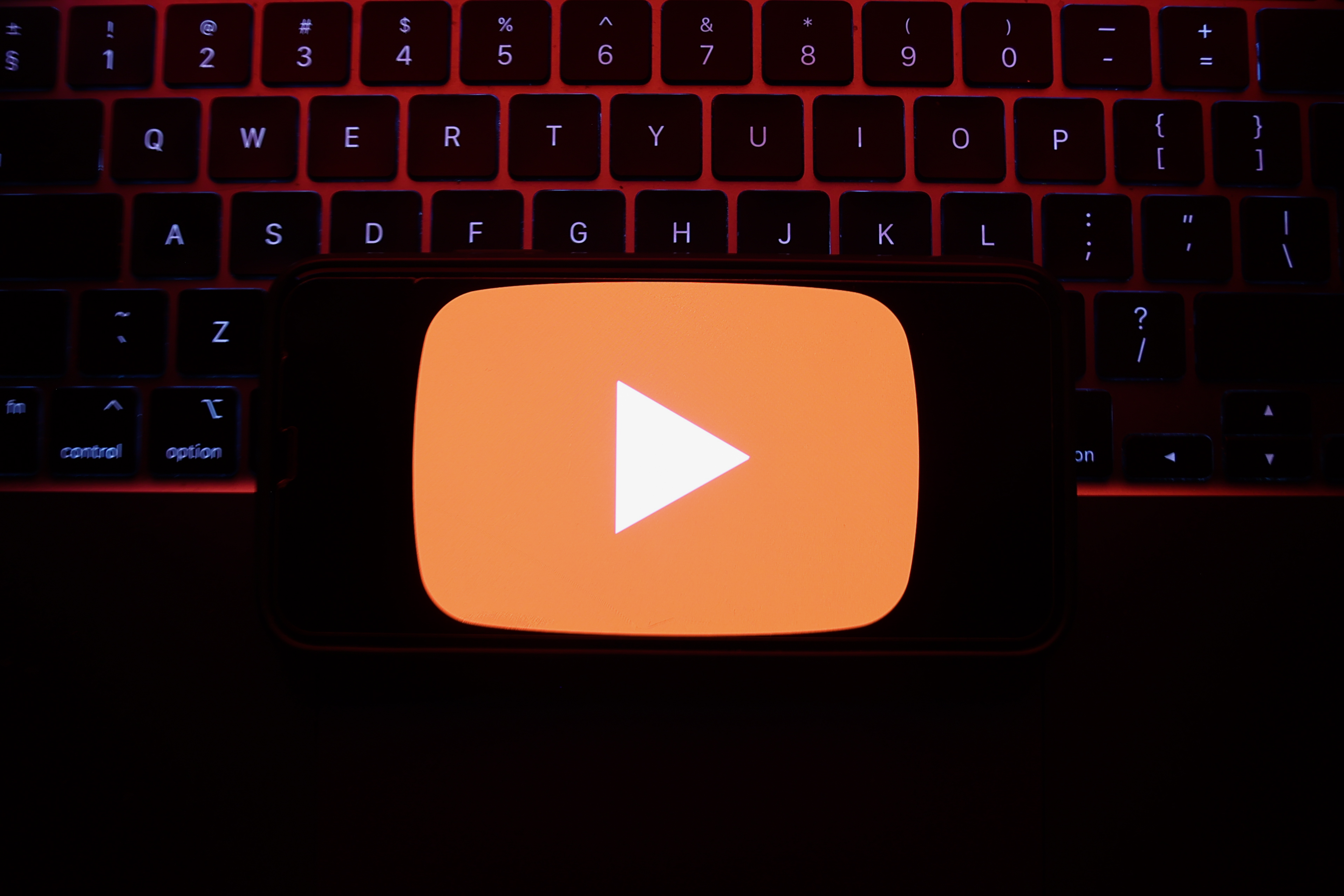 YouTube Tells Open-Source Privacy Software ‘Invidious’ to Shut Down YouTube Tells Open-Source Privacy Software ‘Invidious’ to Shut Down