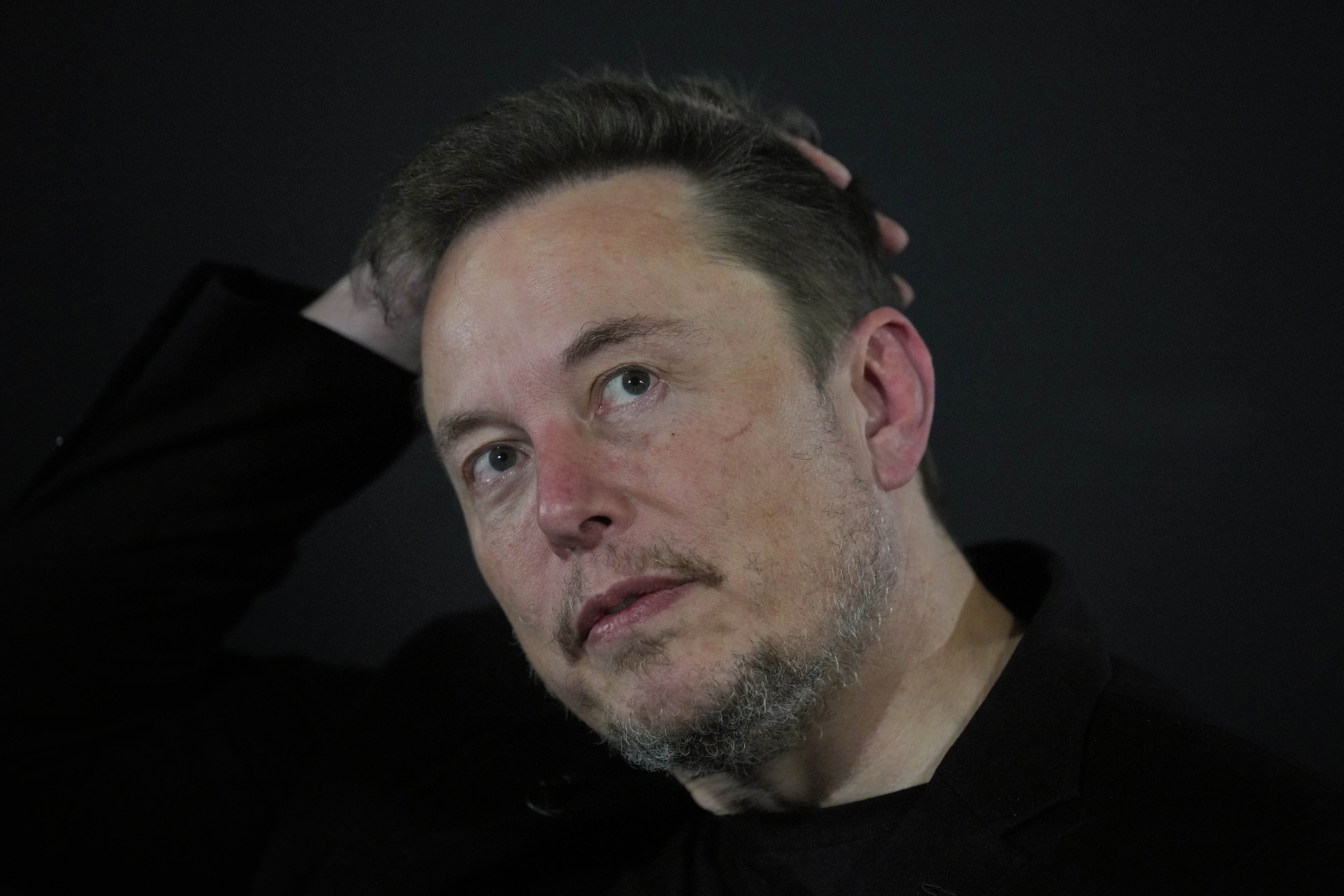 Elon Musk approuve le complot avec un mème disant “Le Pizzagate est réel”