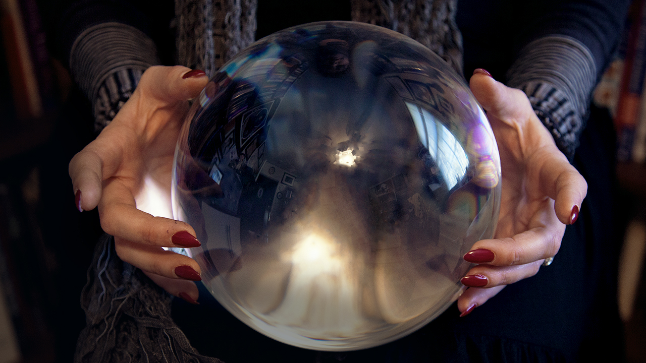 La historia de la bola de cristal