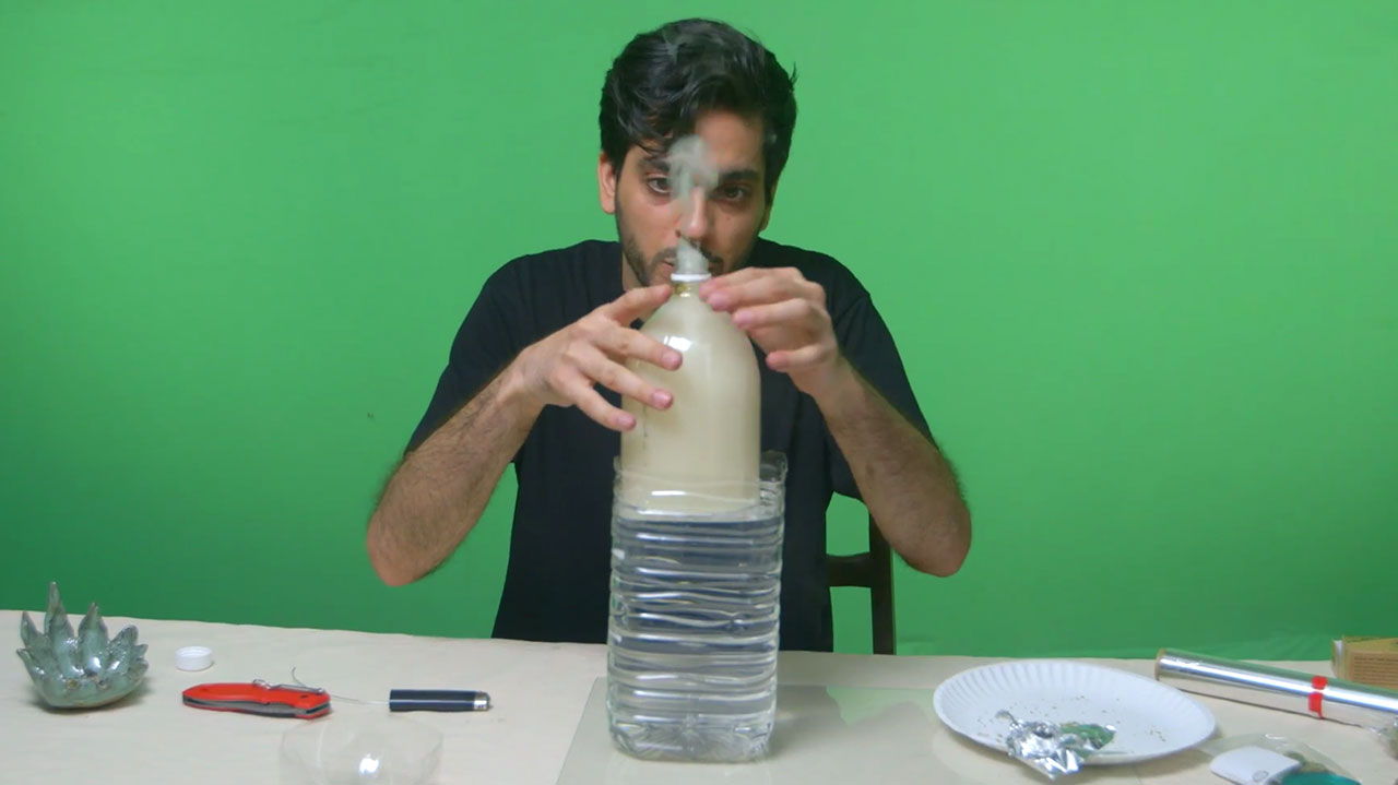 hele Menagerry have tillid How to Make a Gravity Bong - VICE Video: Documentaries, Films, News Videos