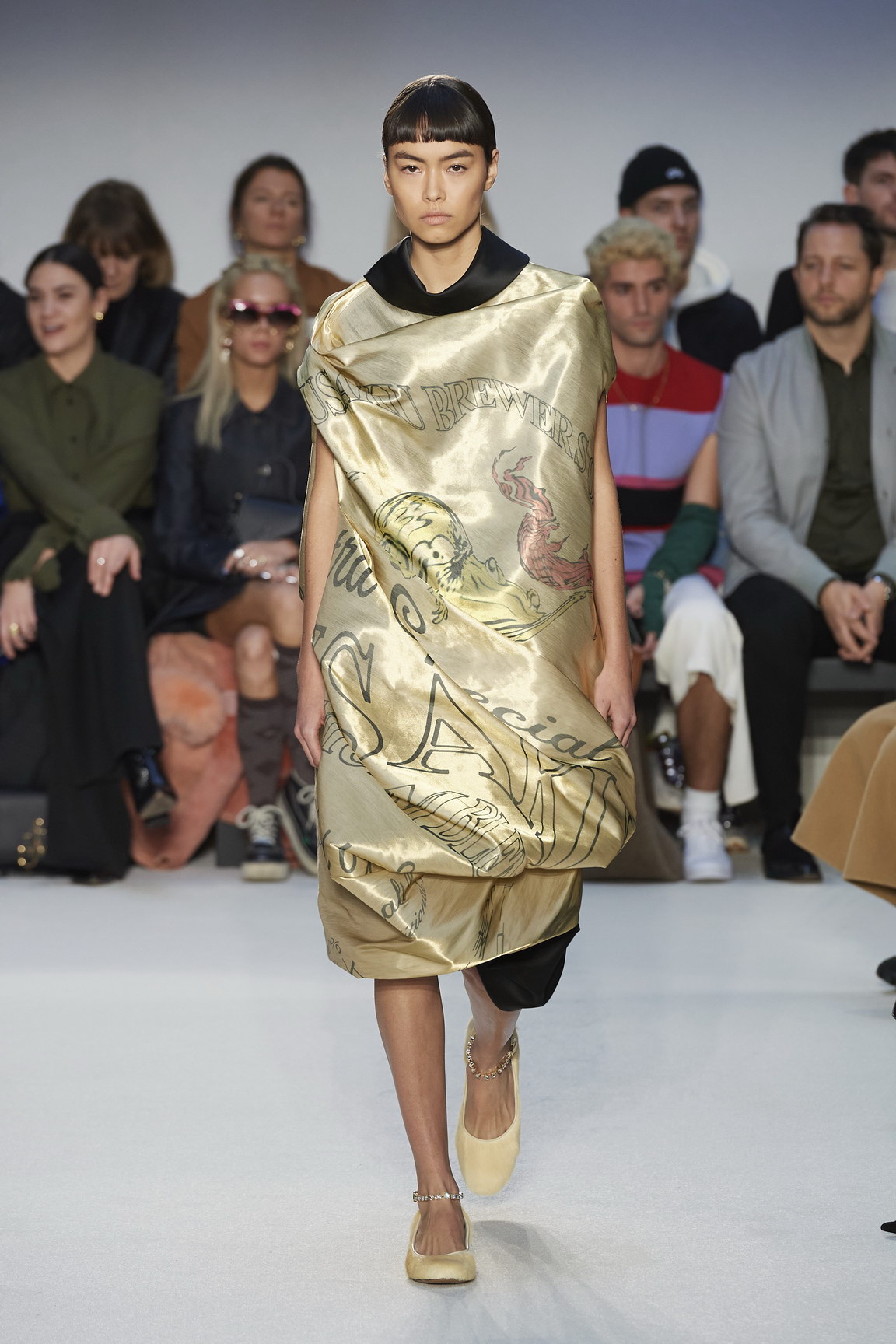 JW Anderson A/W20 Was All About Taking Up Space