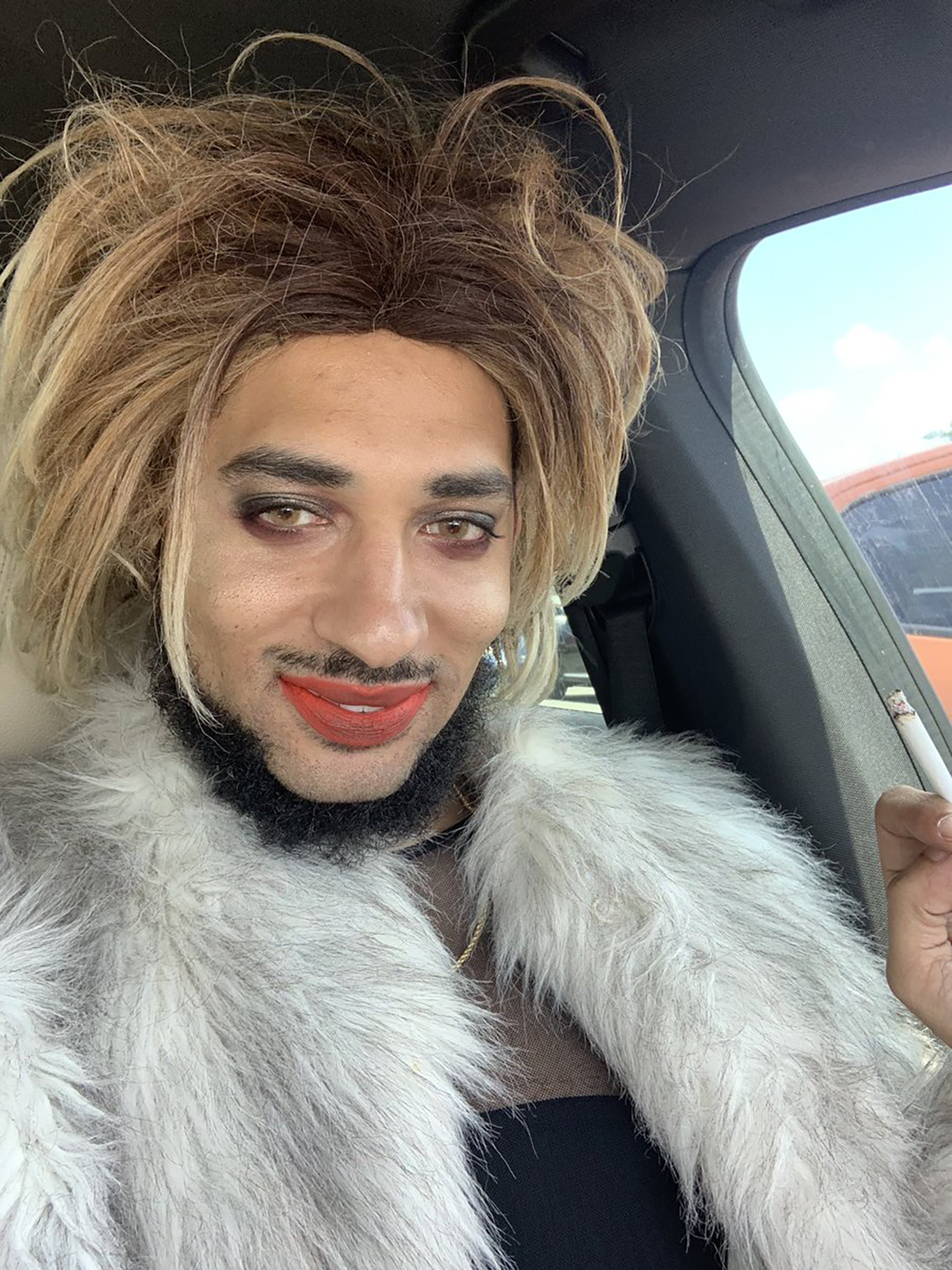 1582791141433-Joanne_the_scammer