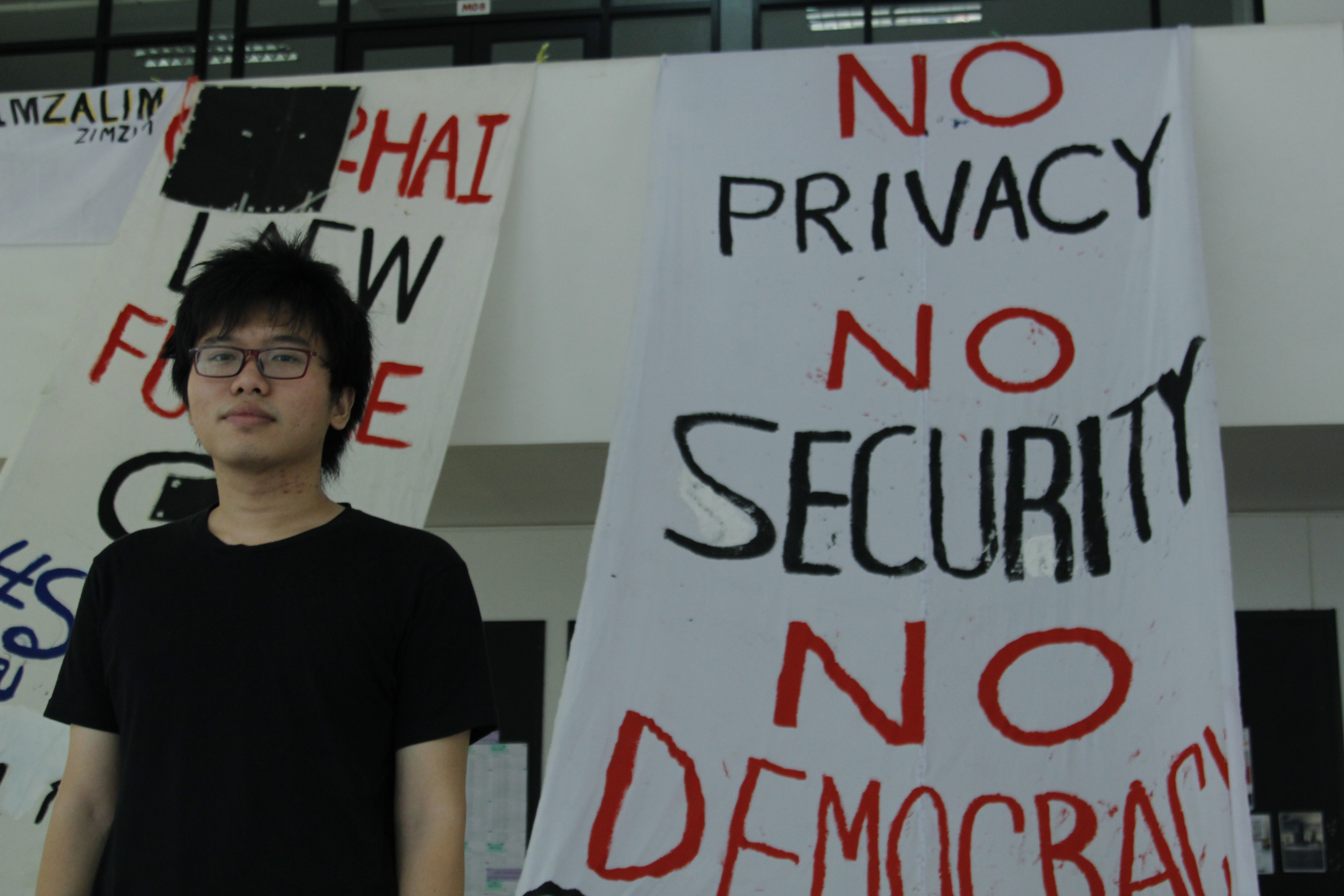 Netiwit Chotiphatphaisal thailand youth protest