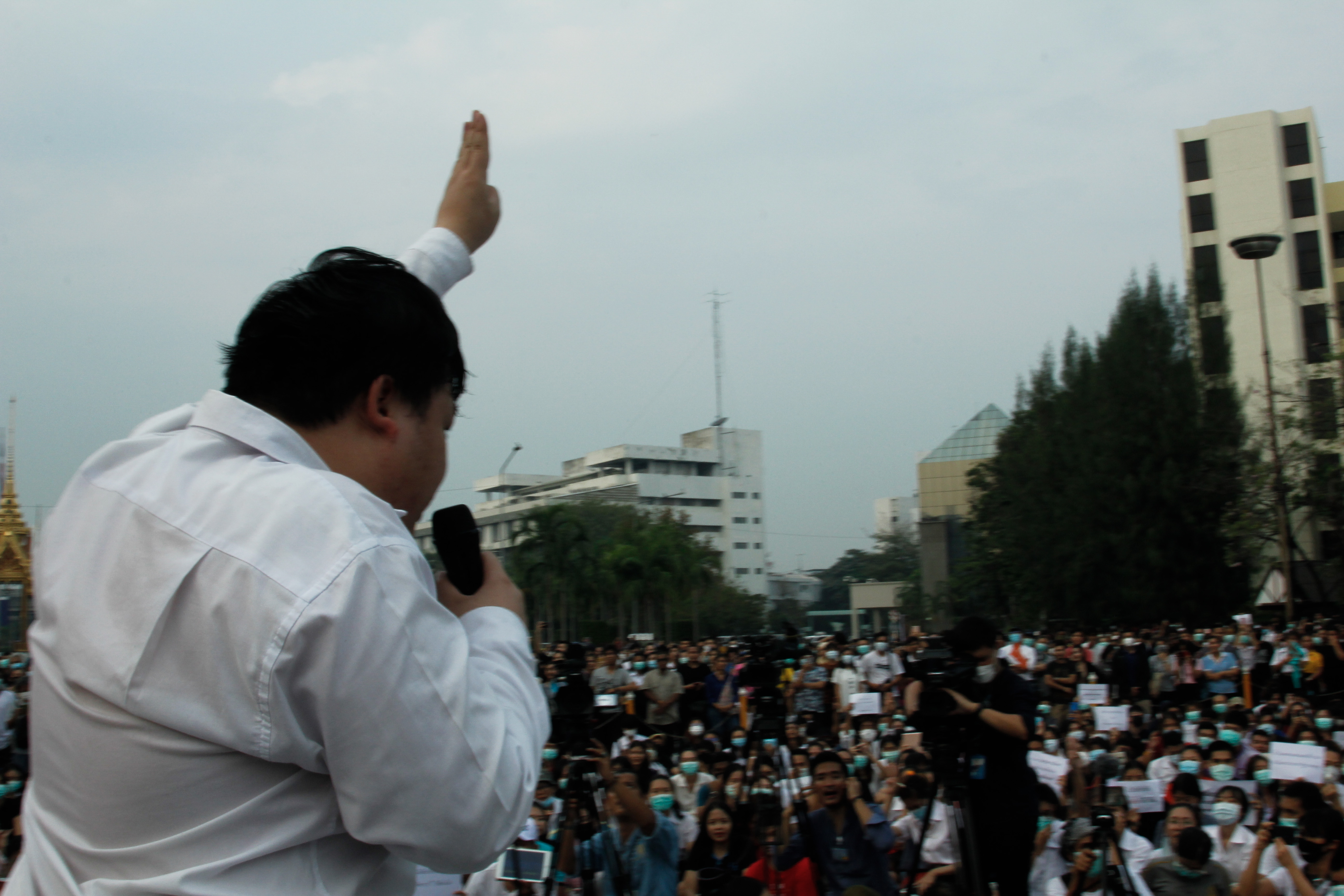 Parit “Penguin” Chiwarak thailand youth protest