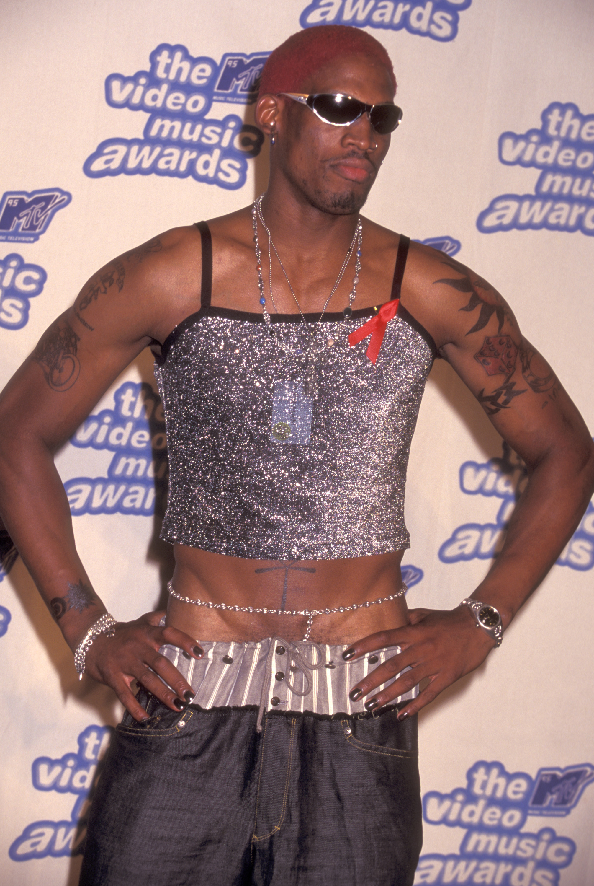 dennis rodman dress like a woman