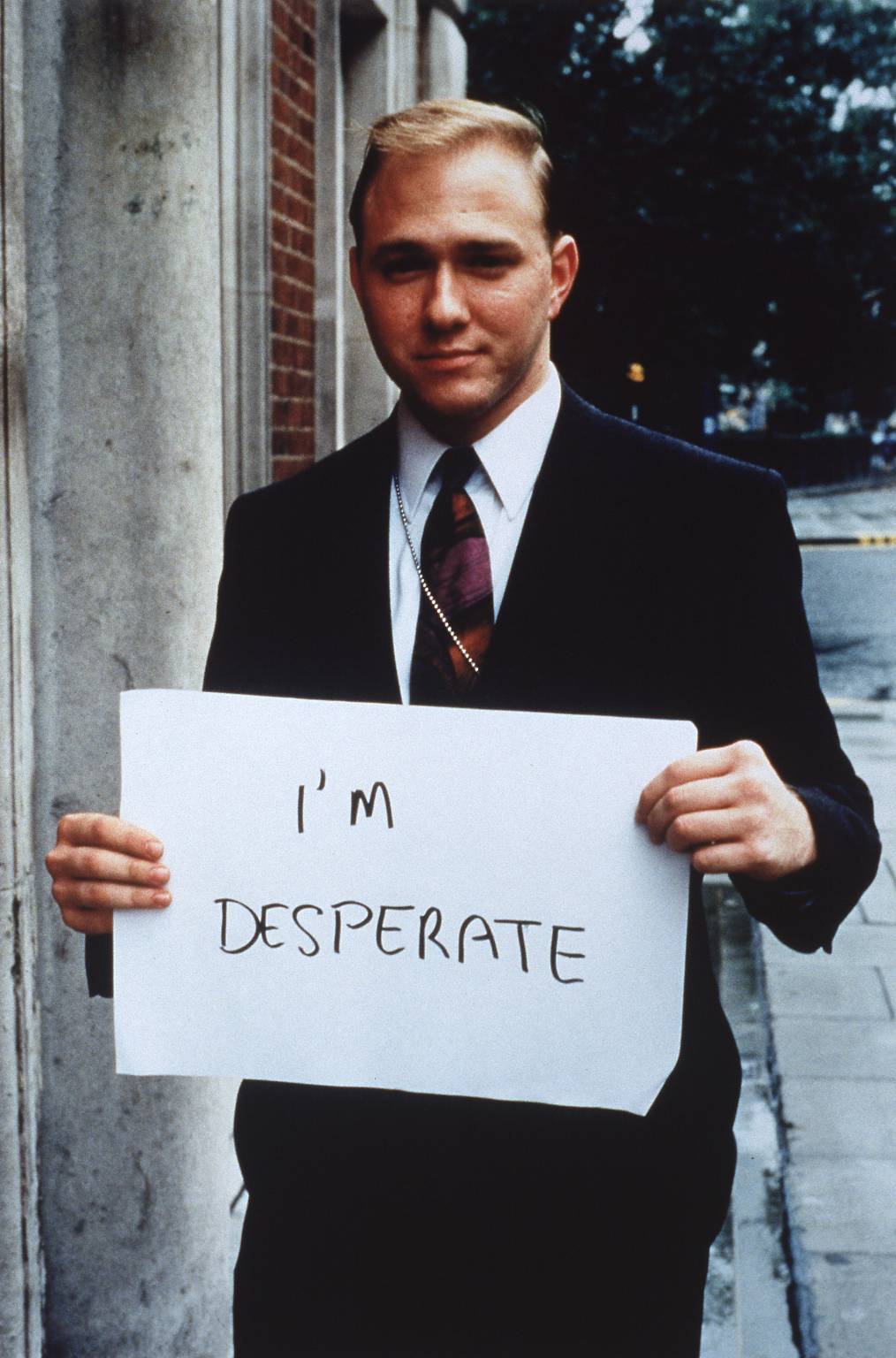 Gillian Wearing signs