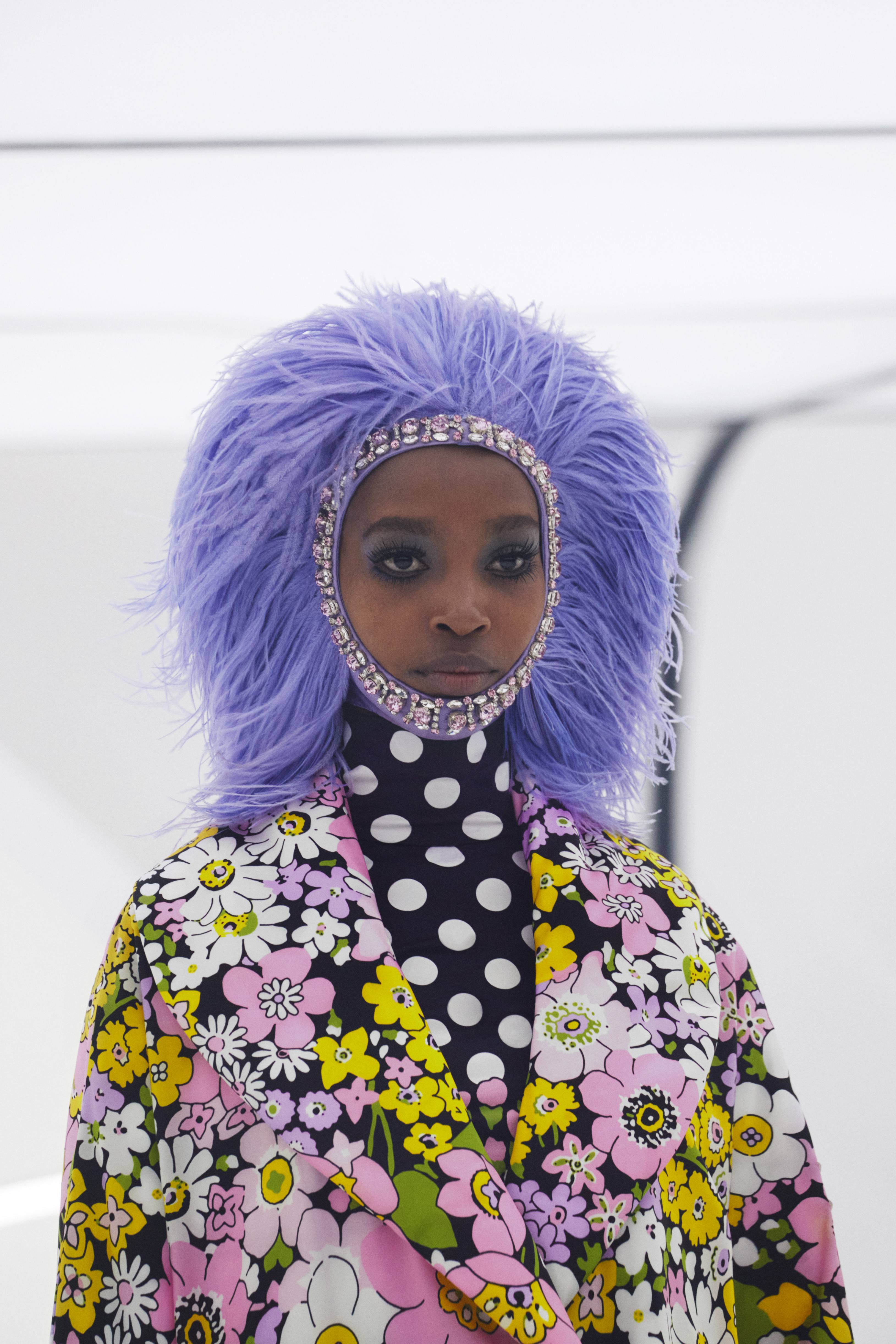 1590683741876-8-MONCLER-RICHARD-QUINN_DETAILS-IMAGES-29