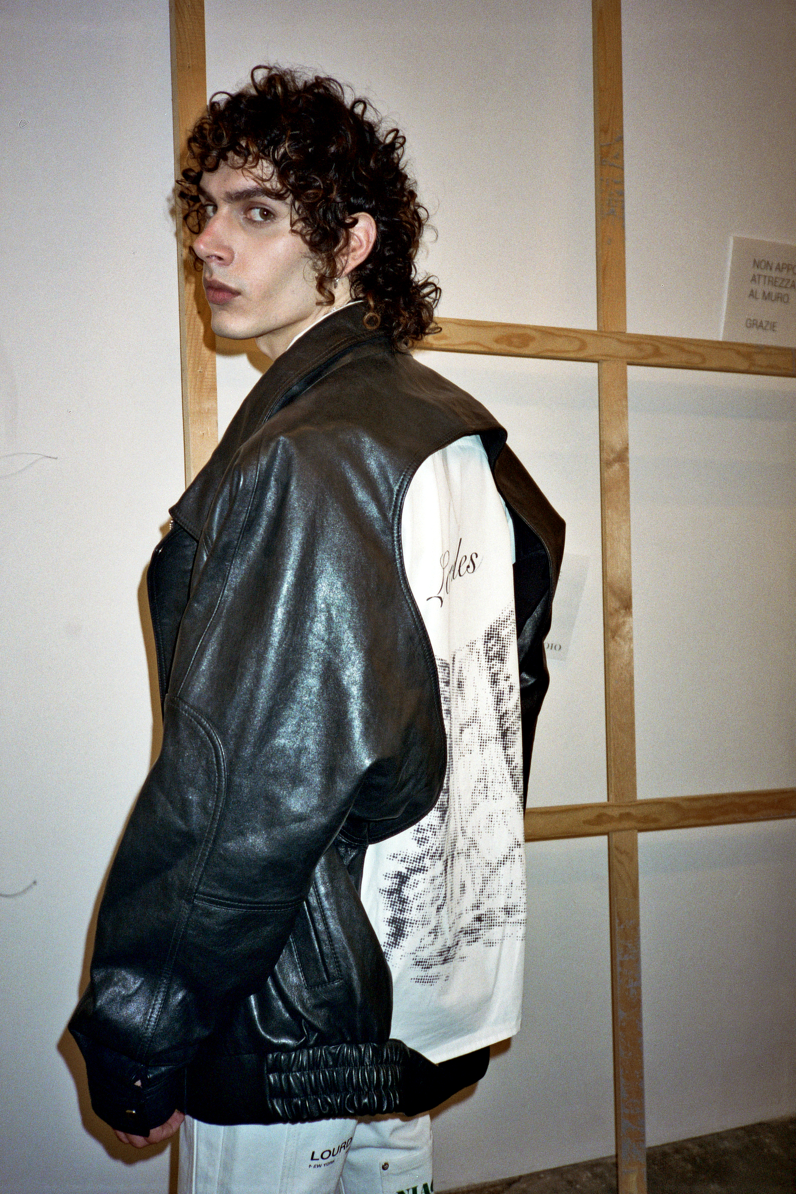 intervista-stylist-andreas-aresti-nuova-collezione-brand-lourdes
