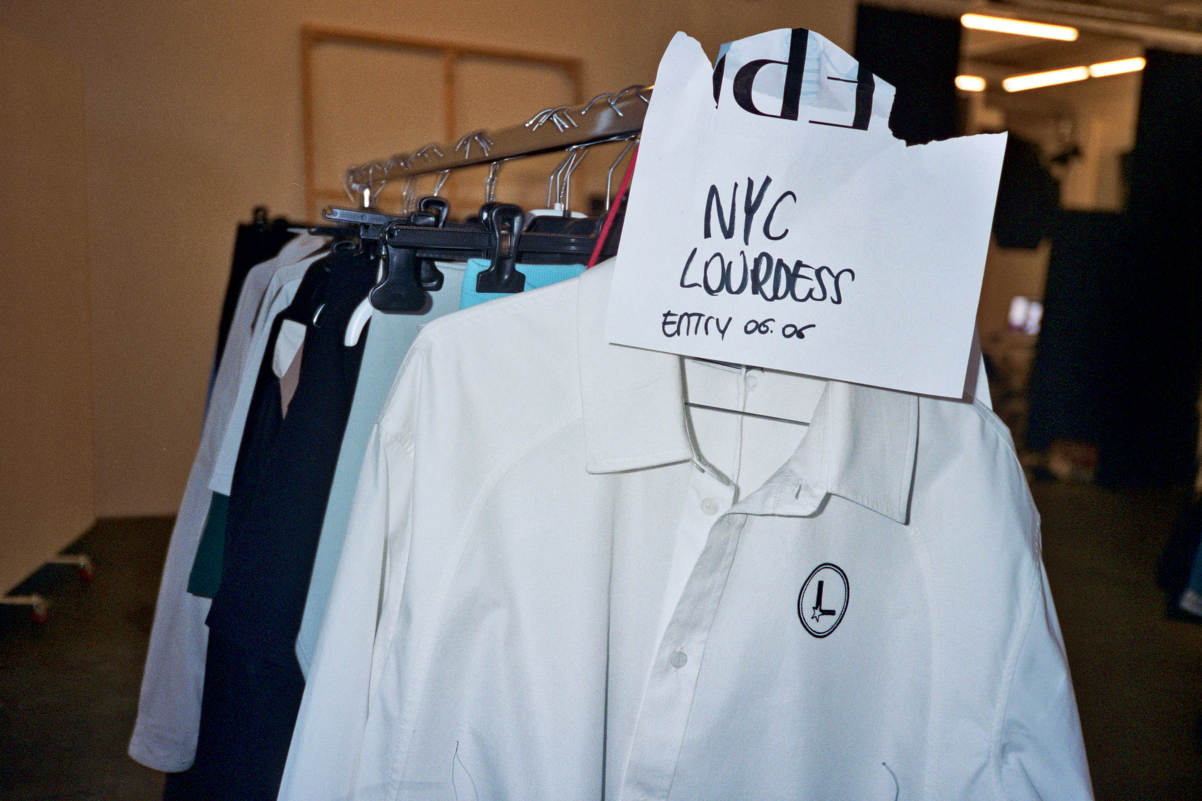 intervista-stylist-andreas-aresti-nuova-collezione-brand-lourdes