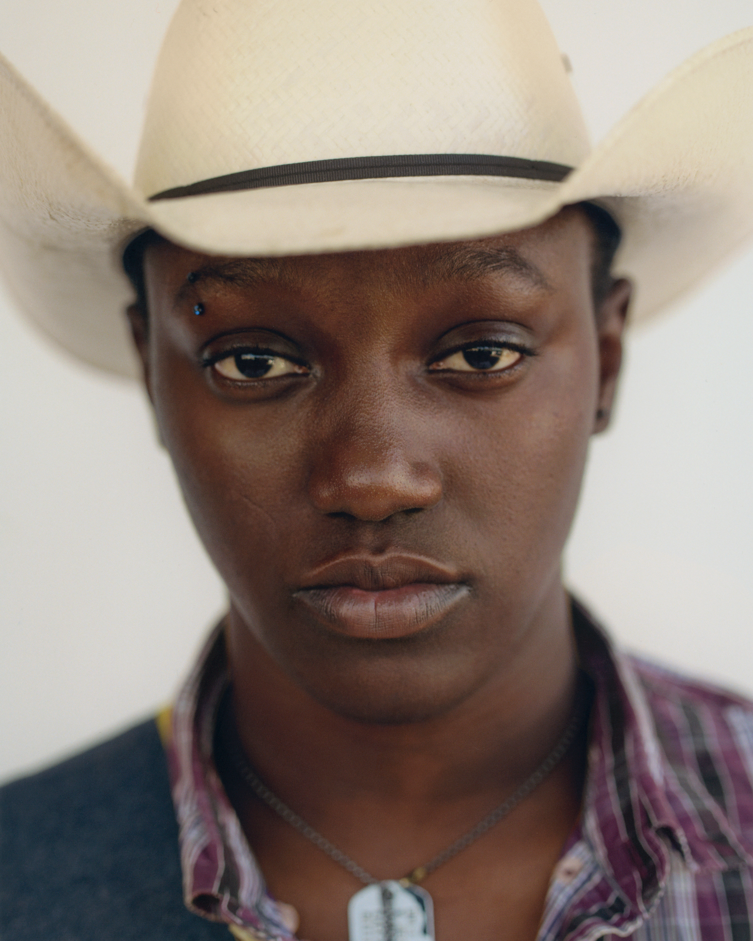 I cowboy queer d'America: intervista al fotografo Luke Gilford