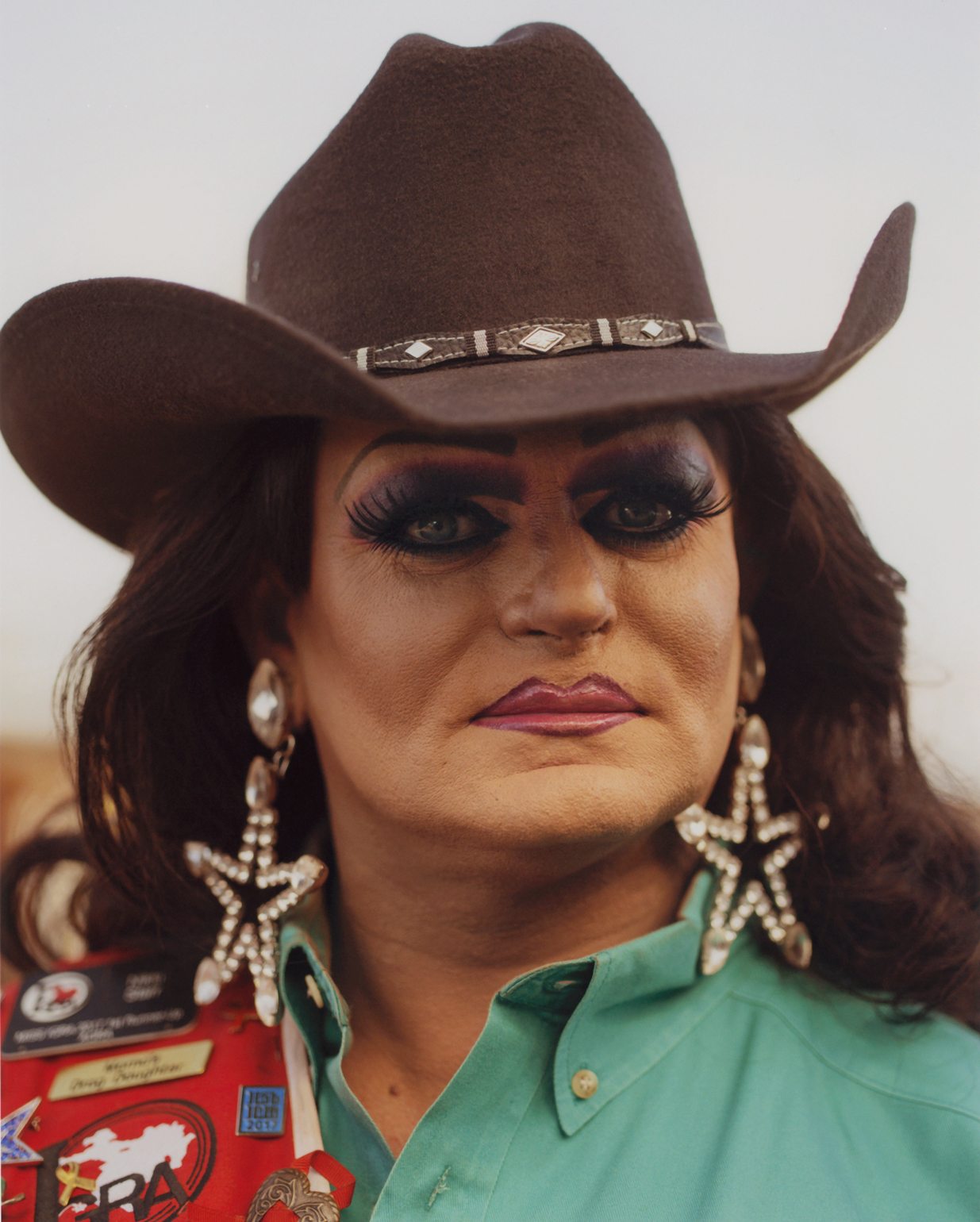 I cowboy queer d'America: intervista al fotografo Luke Gilford