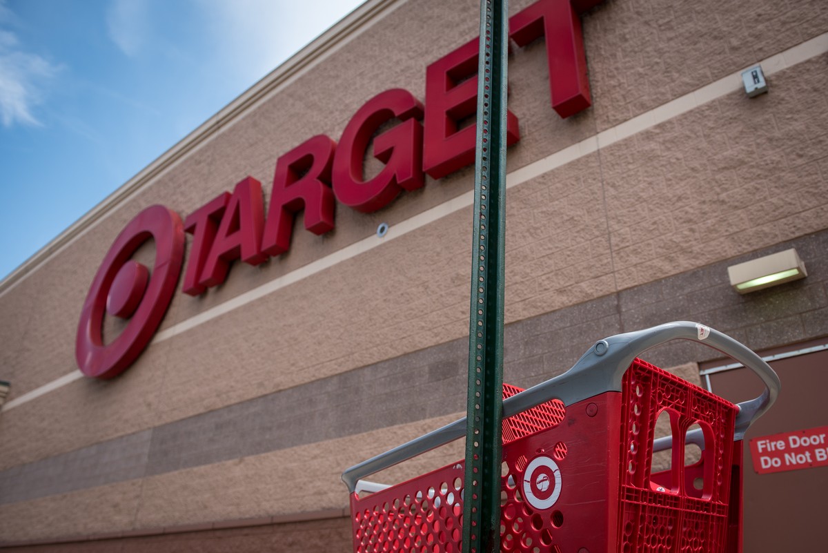 Target Warehouse Faces Its First Public Union Drive VICE