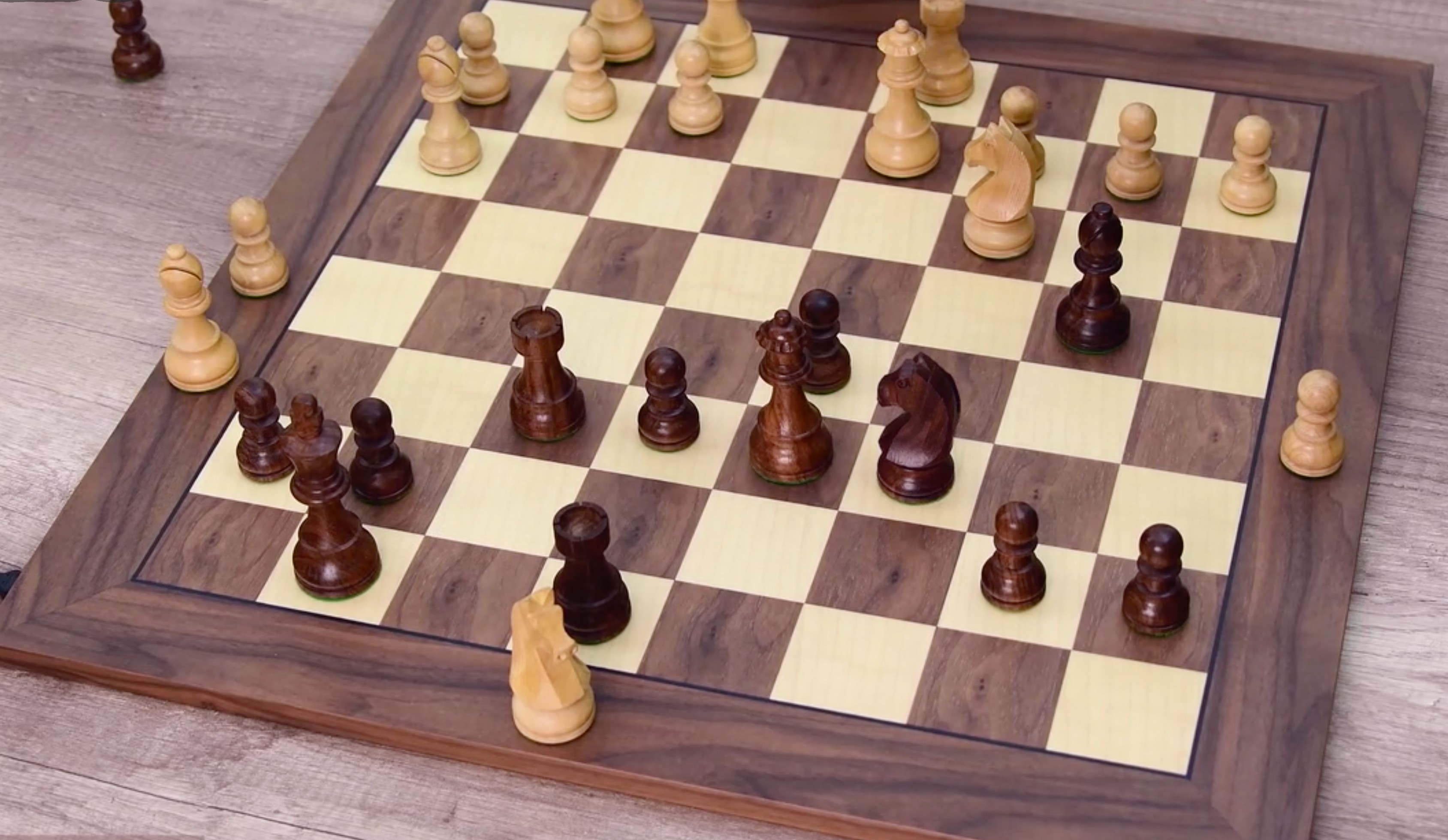 Regium chessboard: Buyer Beware!