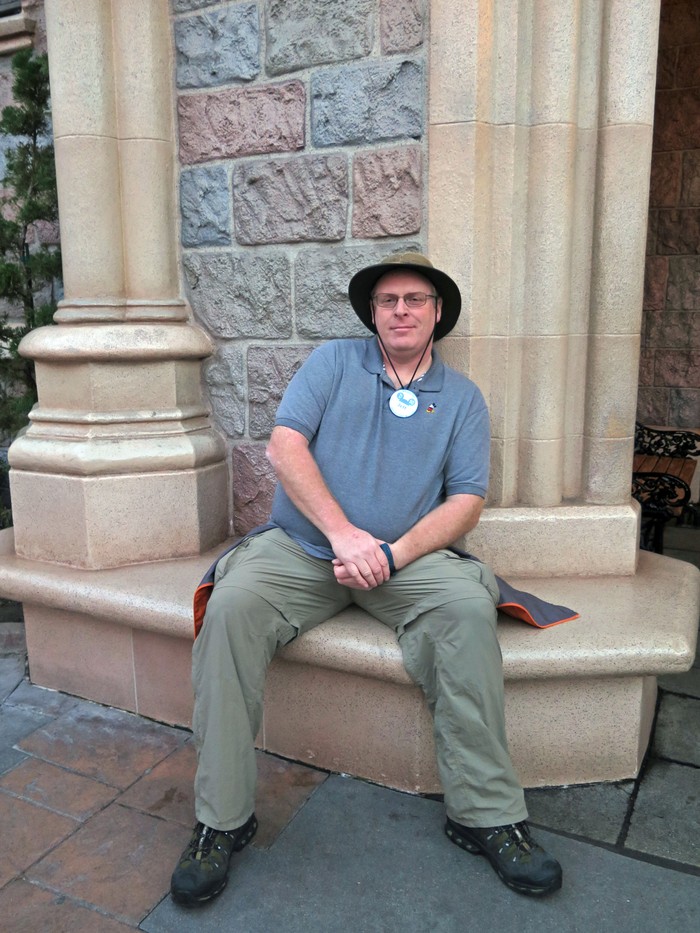 1586191825983--Jeff-Reitz-at-Disneyland-in-2016.jpeg?crop=1xw:0.4213xh;0xw,0.2213xh&resize=700:*