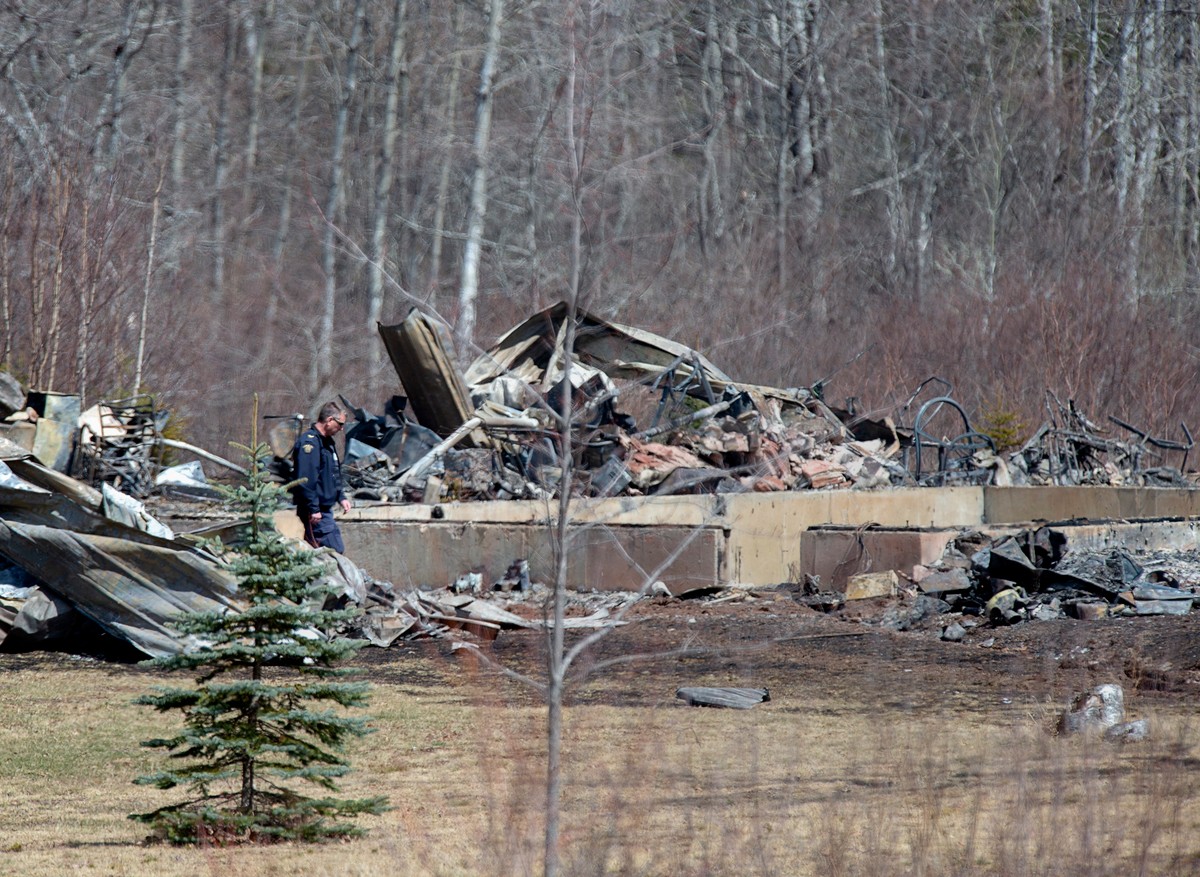 19 Killed in Nova Scotia Shootings, But Police Say Burned Houses Could ...