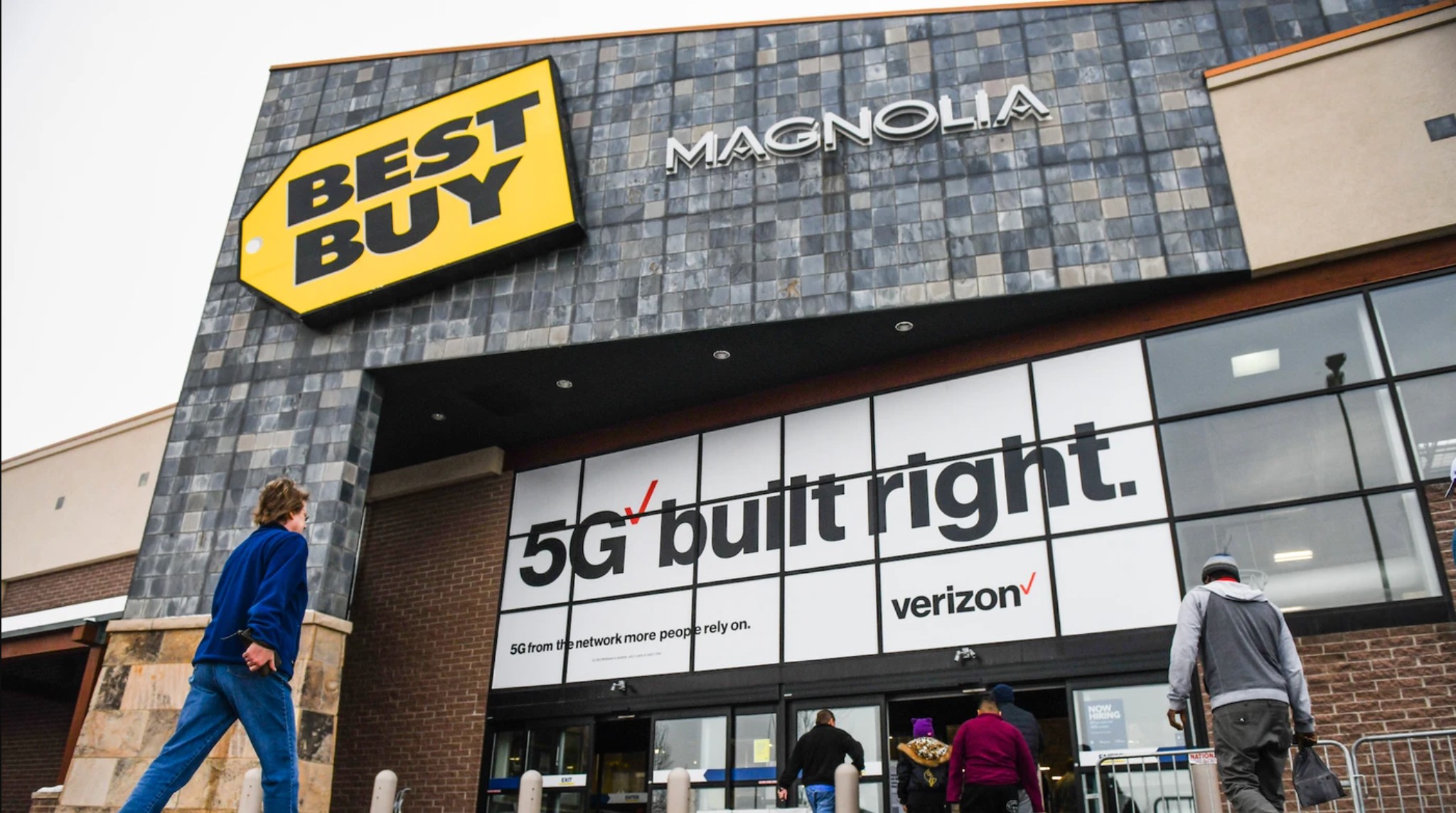Best Buy To Restart Sending Staff Into Customer Homes As Early As