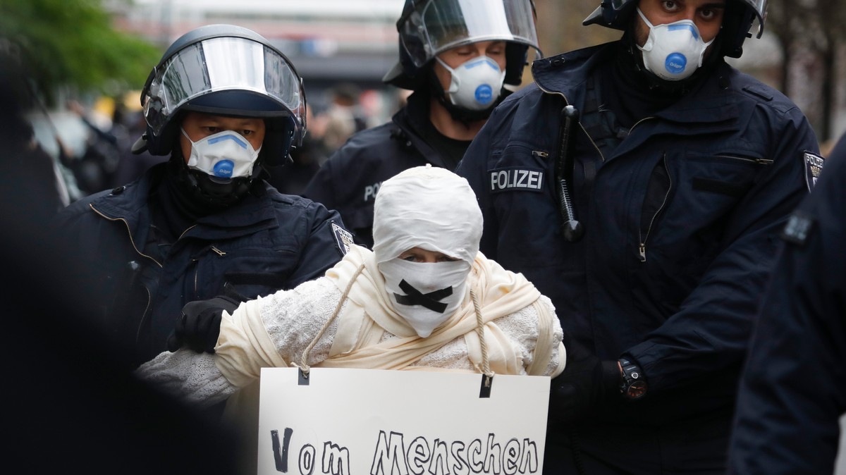 , Berlin’s Anti-Lockdown Protests Are Getting Way Bigger, Crazier, and More Far-Right, Saubio Making Wealth