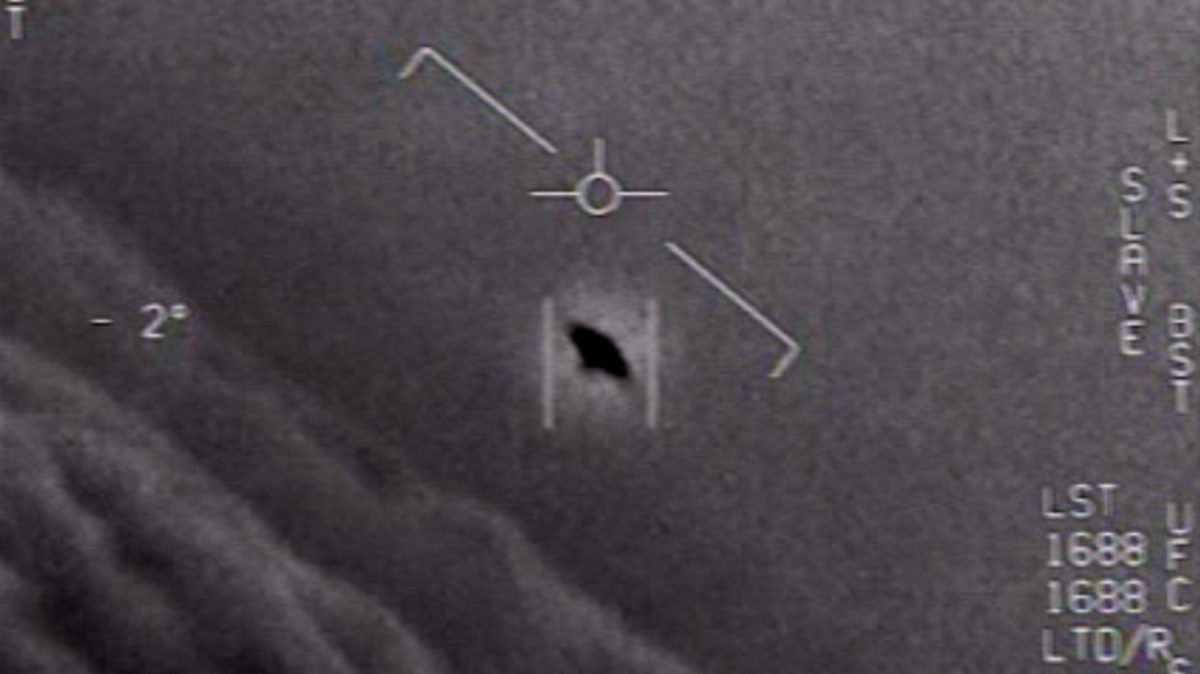 UFO Videos ‘Only Scratch the Surface’ of What the Pentagon Knows, Harry ...