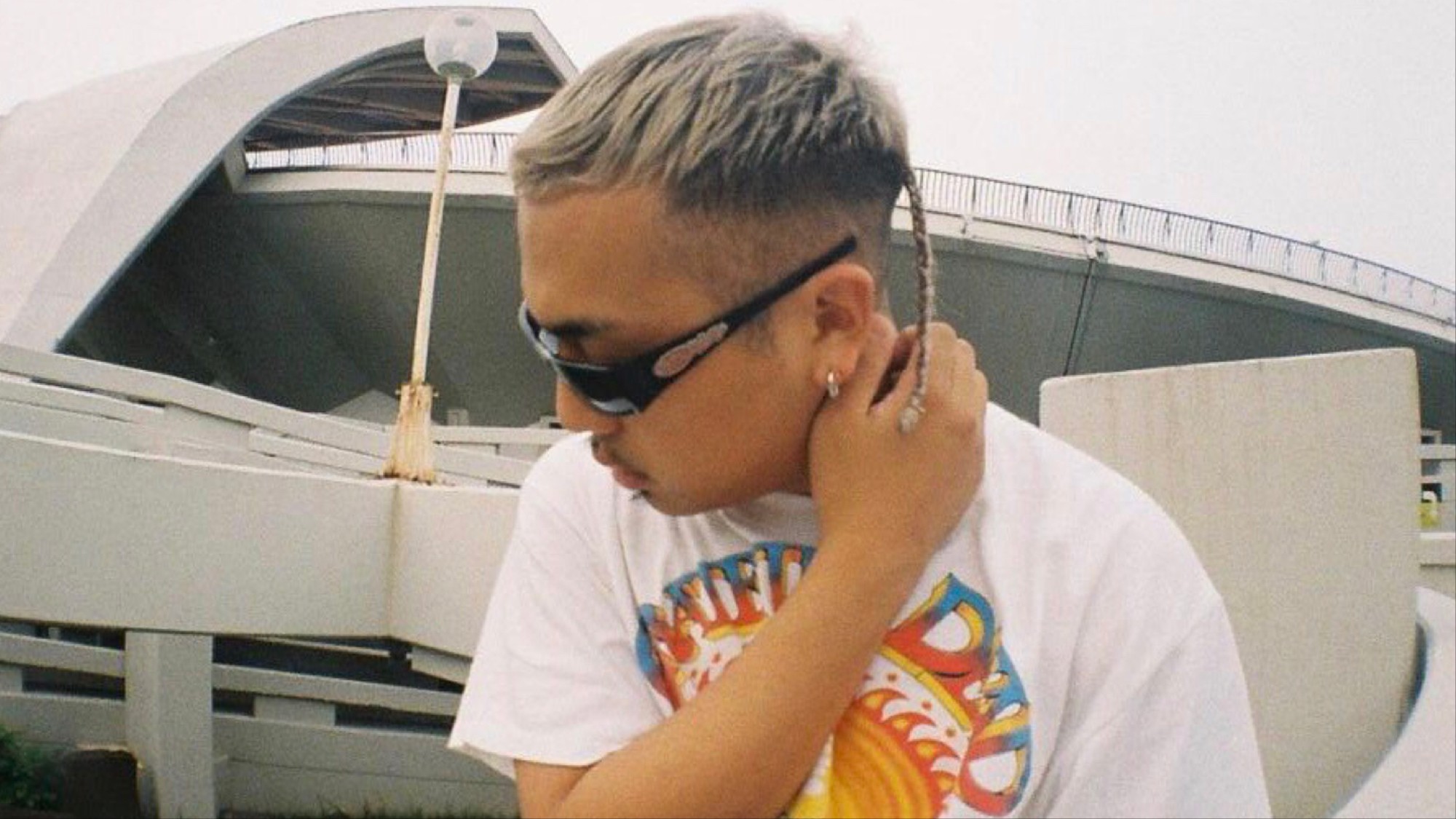 愛を念頭に置いて Kzmが描くユートピア Interview I D