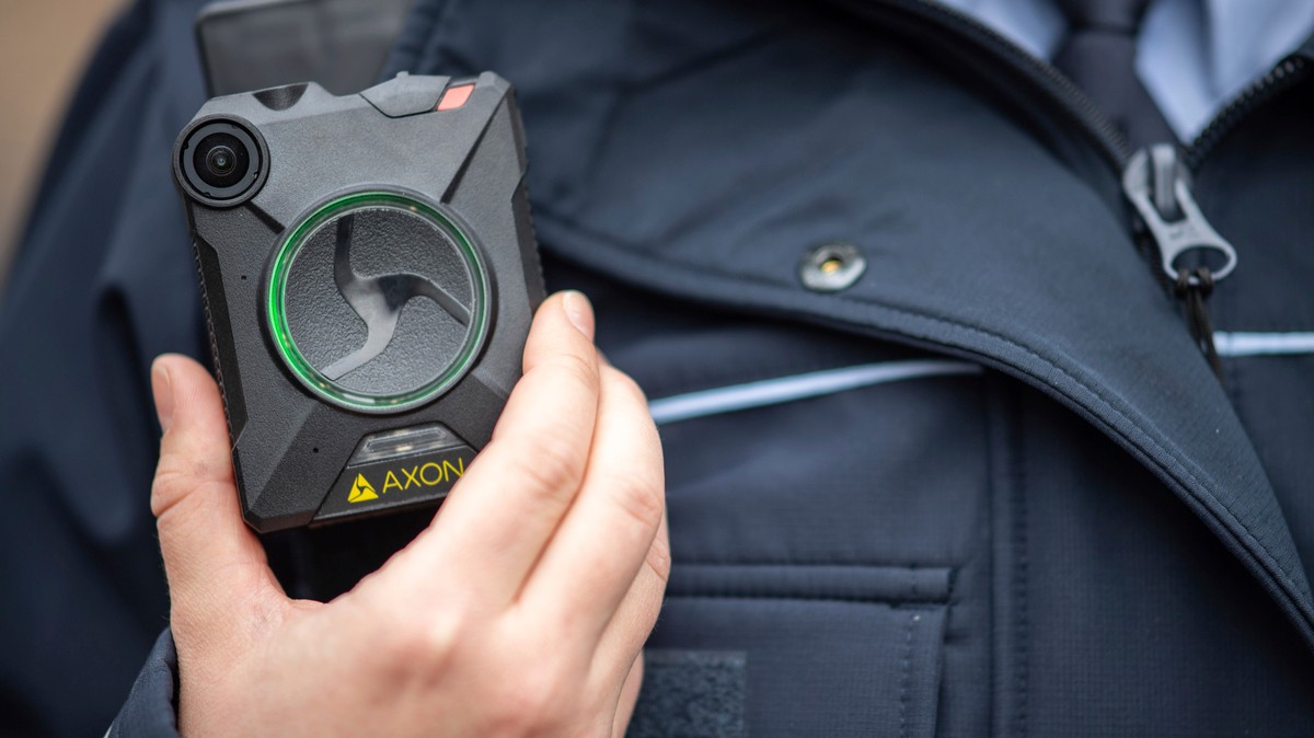 Hackers Are Finding Footage On Police Body Cams They Bought On Ebay 3463