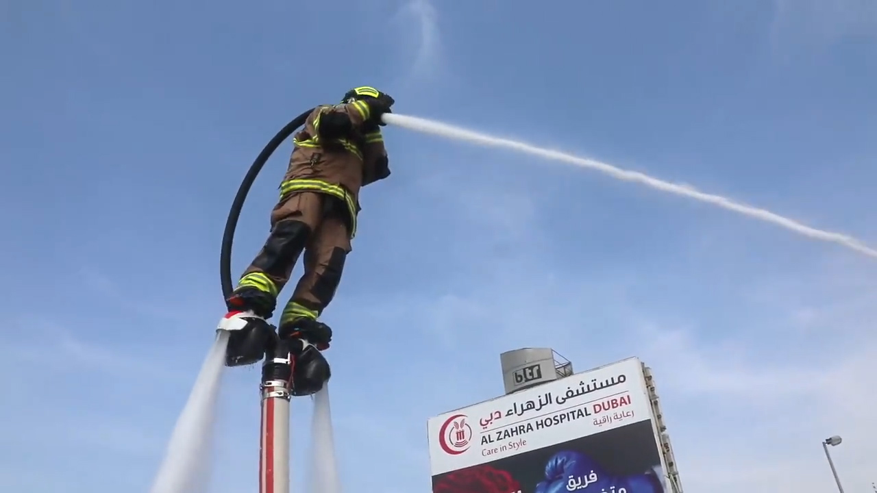 Jetpack firefighting system showcased in Dubai - BBC News