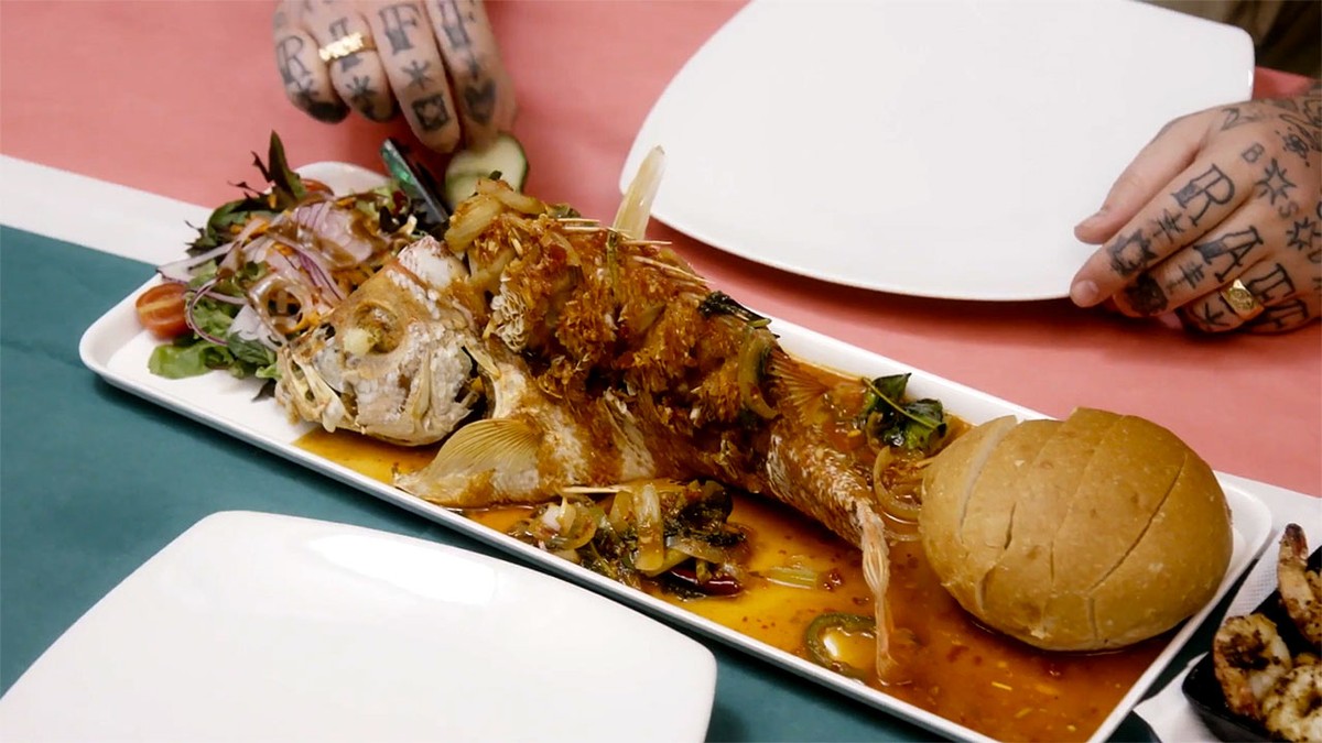 Not Lost in the Sauce Matty Finds Great Seafood in Darwin VICE TV