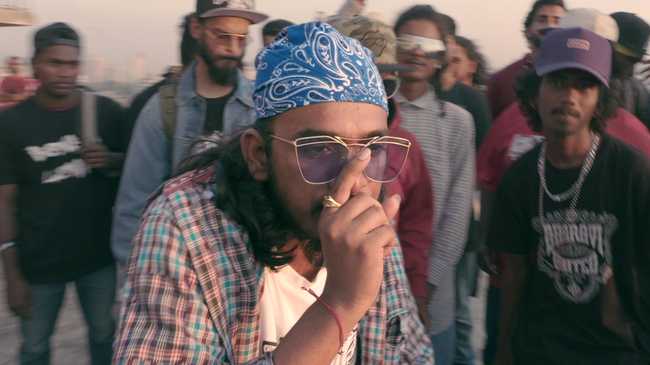 The Birth Of Gully Rap Inside India S Underground Hip Hop Scene Vice Video Documentaries Films News Videos He even made history as the first indian rapper to rap freestyle in hindi for a radio show.